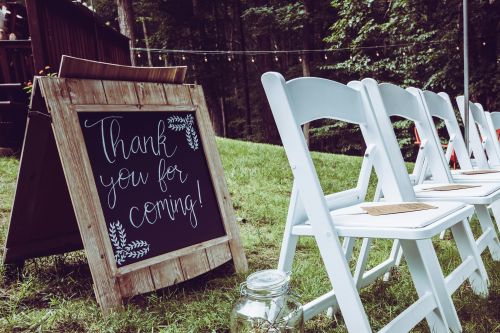 Weaving Gratitude into Your Wedding Celebration