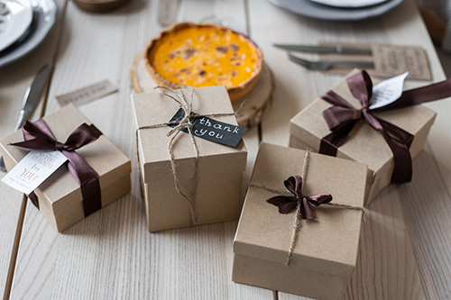 Sweet Ways to Pamper Your Wedding Guests