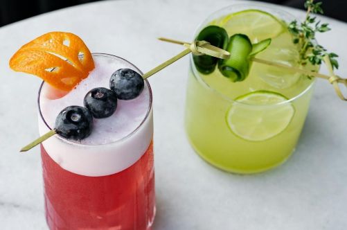 Romantic Sips: Signature Drinks & Mocktails for Weddings and Date Nights