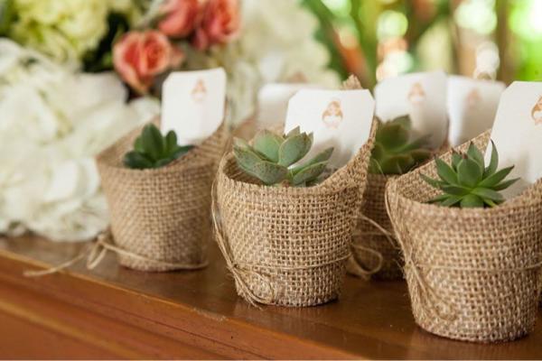 Favors, Keepsakes & Specialty Items