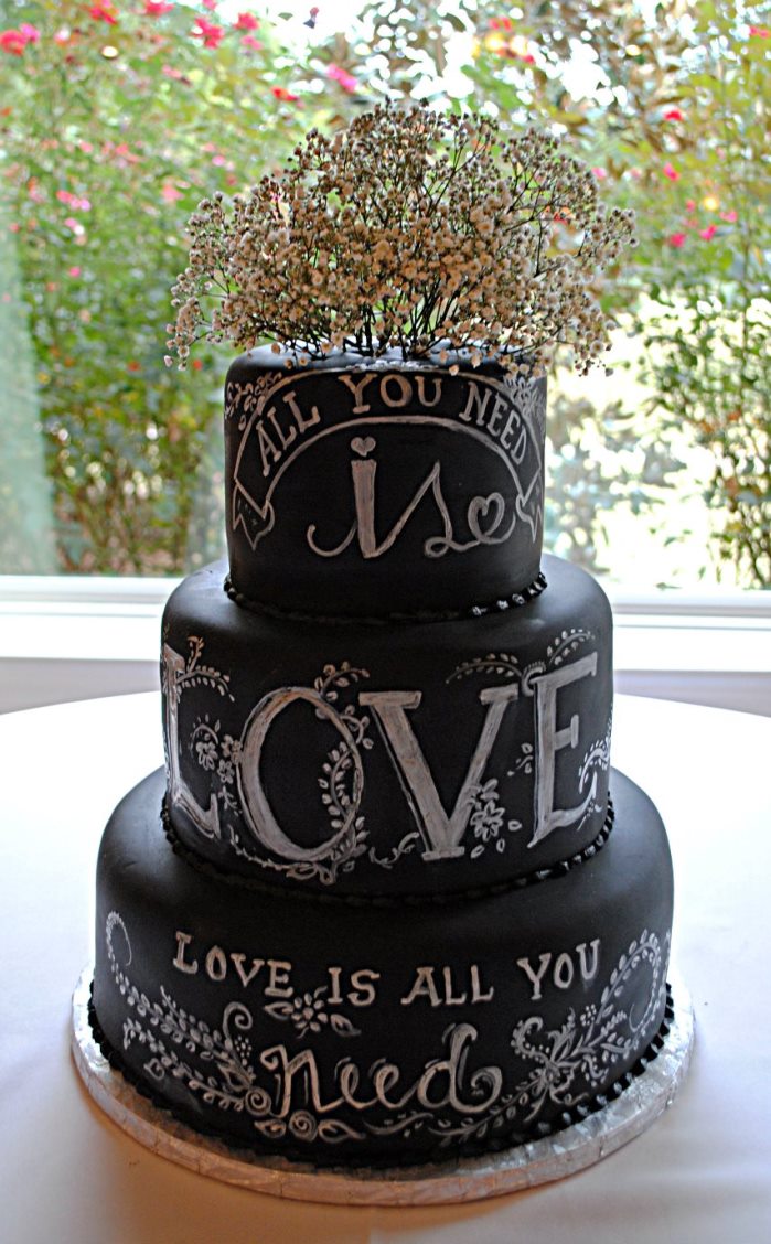 Creative Cakes by Monica