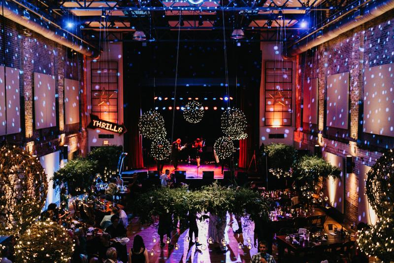 Grapevine globes lit with twinkle lights are a classic addition to any wedding.