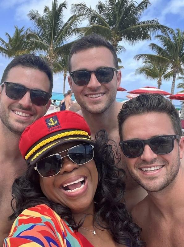 Mature Diva Travel, LLC