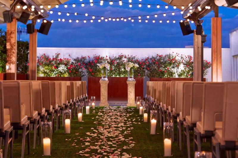 Renaissance Dallas Hotel