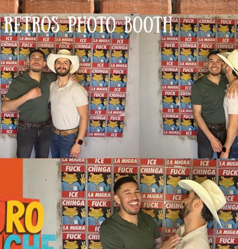 Los Retros Photo Booth