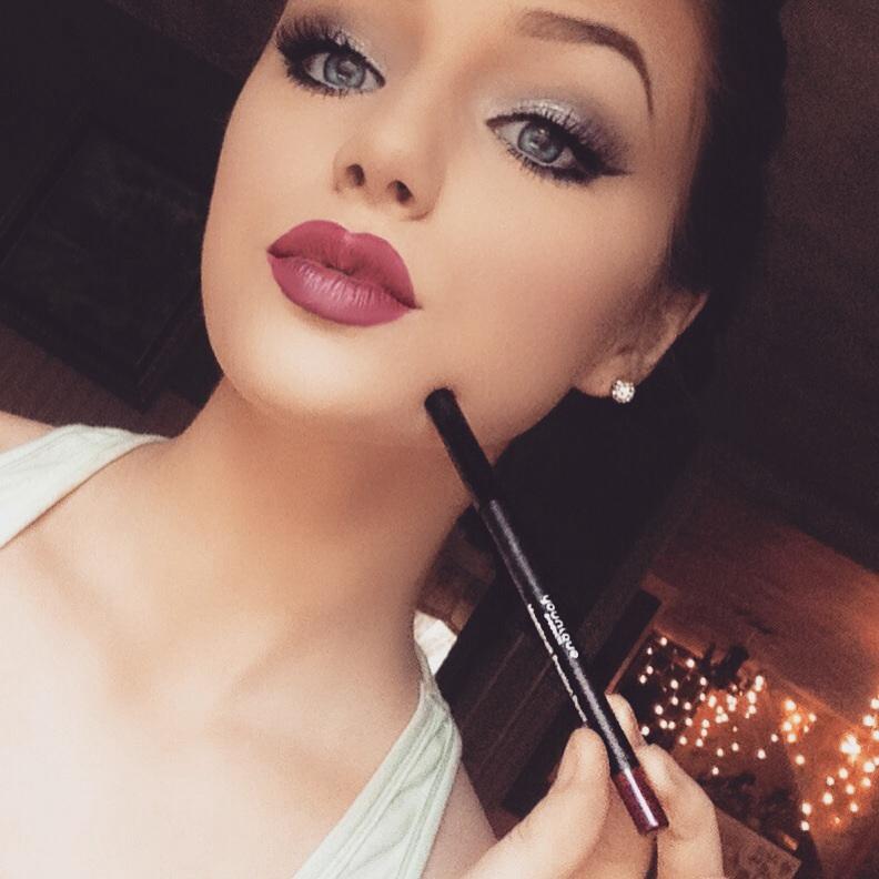 Lashes Lips & Friendships